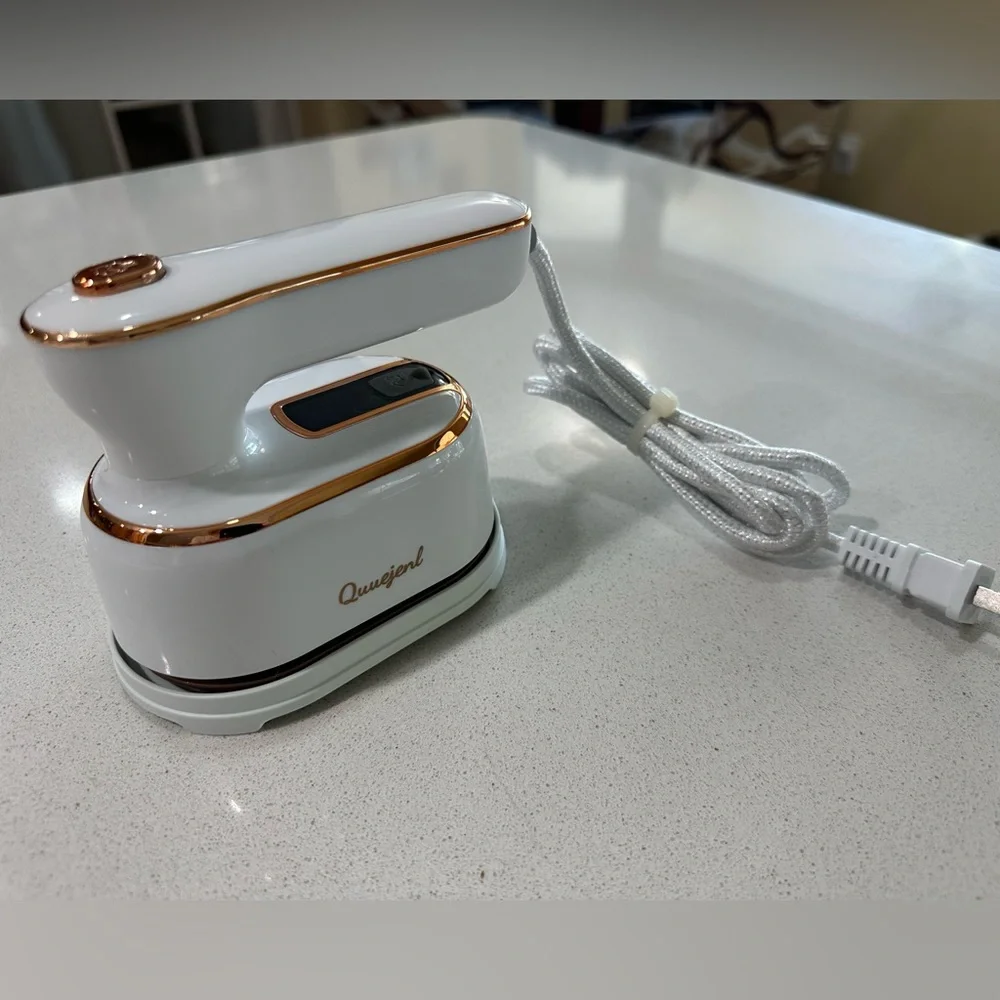White and Gold Handheld Steamer